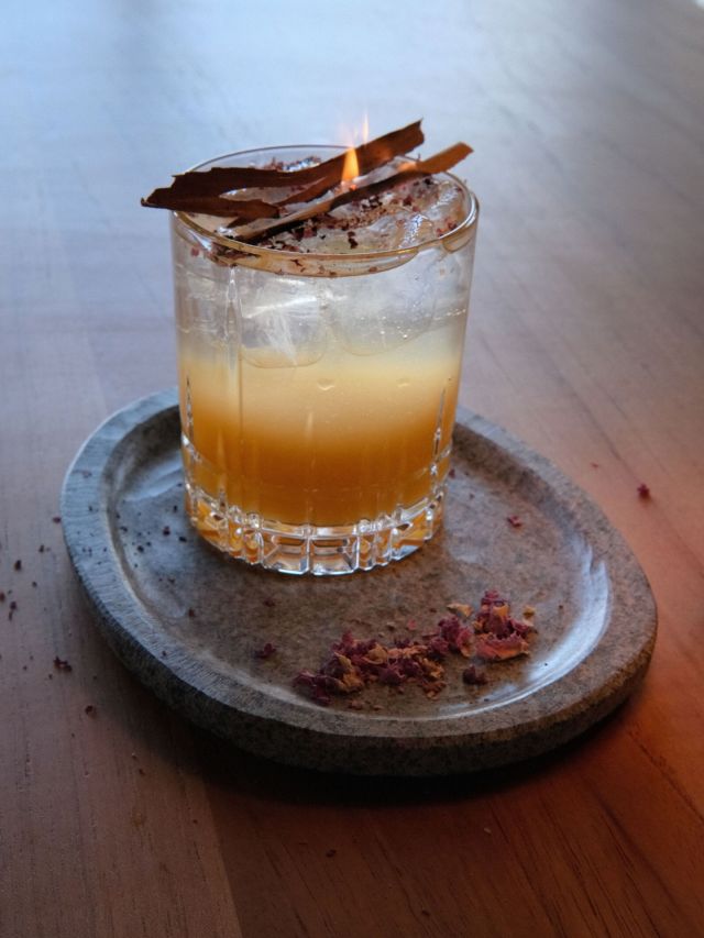 At high altitude, our signature Andean aperitifs awaken the senses. Infused with native herbs, raise a toast to the beginning of an unforgettable evening at Tierra Atacama.

#TierraAtacama #BaillieLodges 

📷: Diego Marin